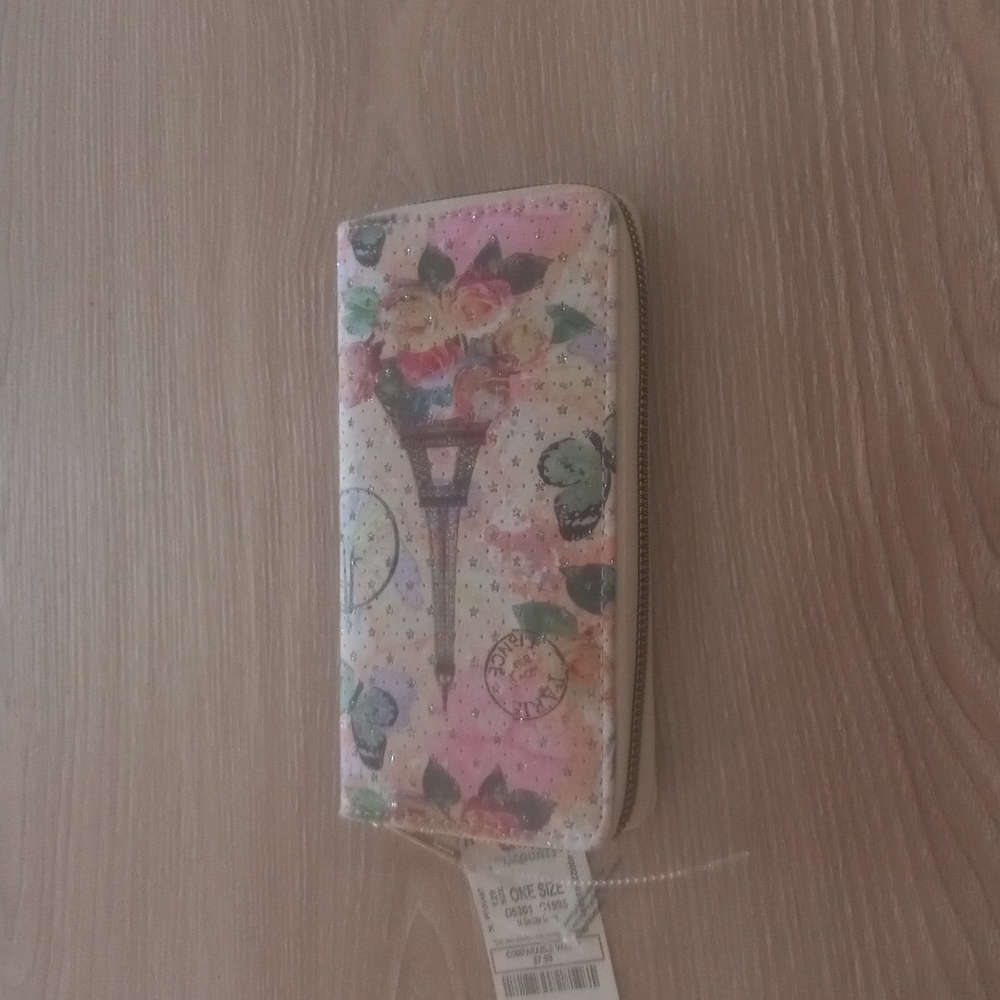 woman's wallet one size it multiple colors